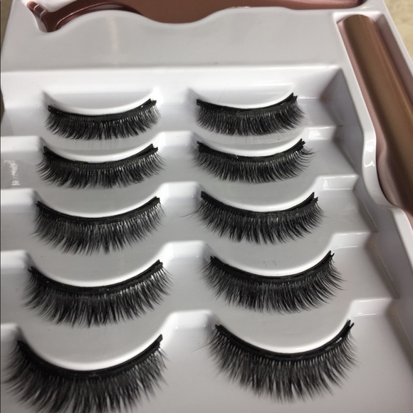 Magnetic eyelashes faux mink super short l… - Picture 8 of 12